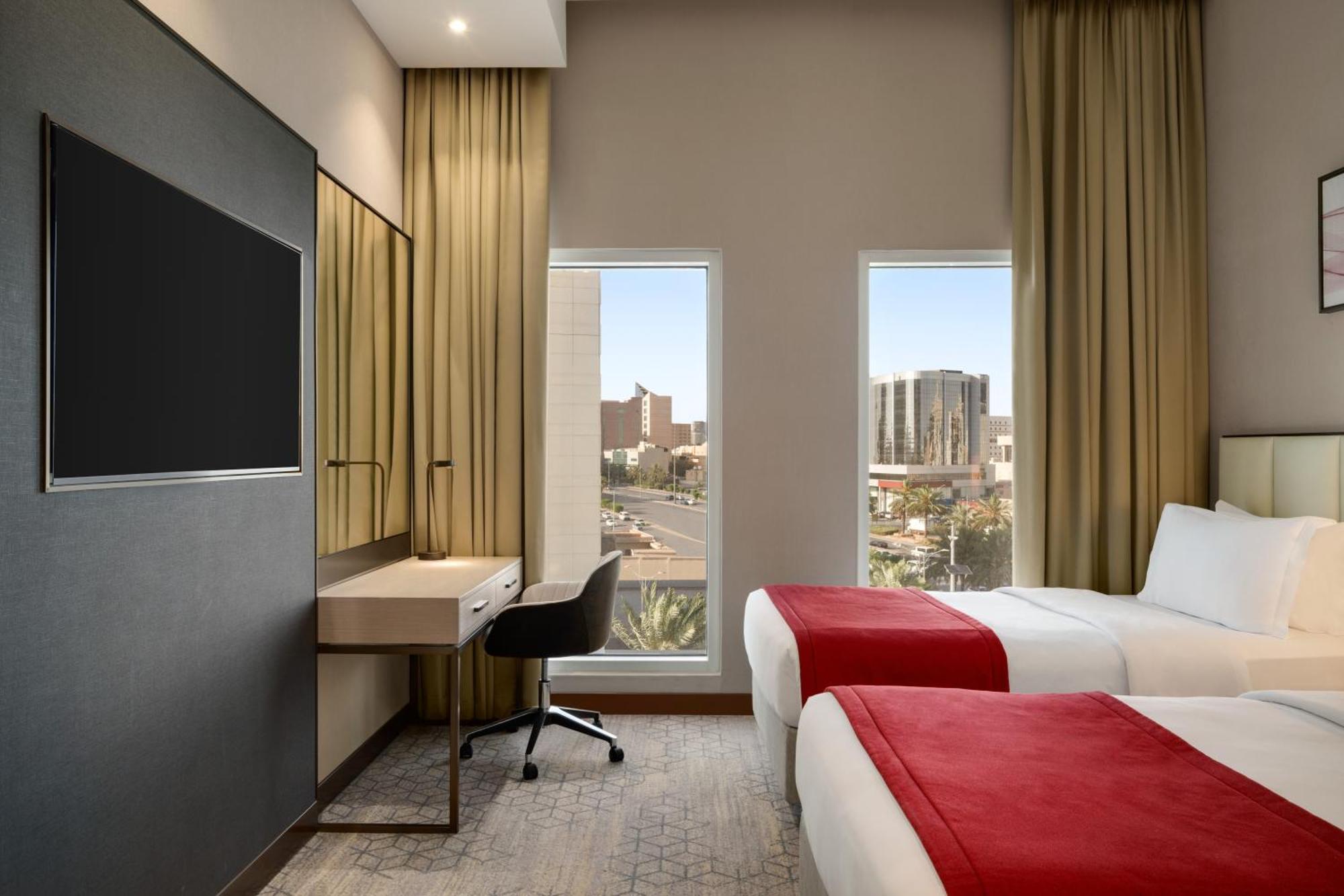 Ramada By Wyndham Riyadh King Fahd Road Экстерьер фото A guest room at the Hilton Las Vegas