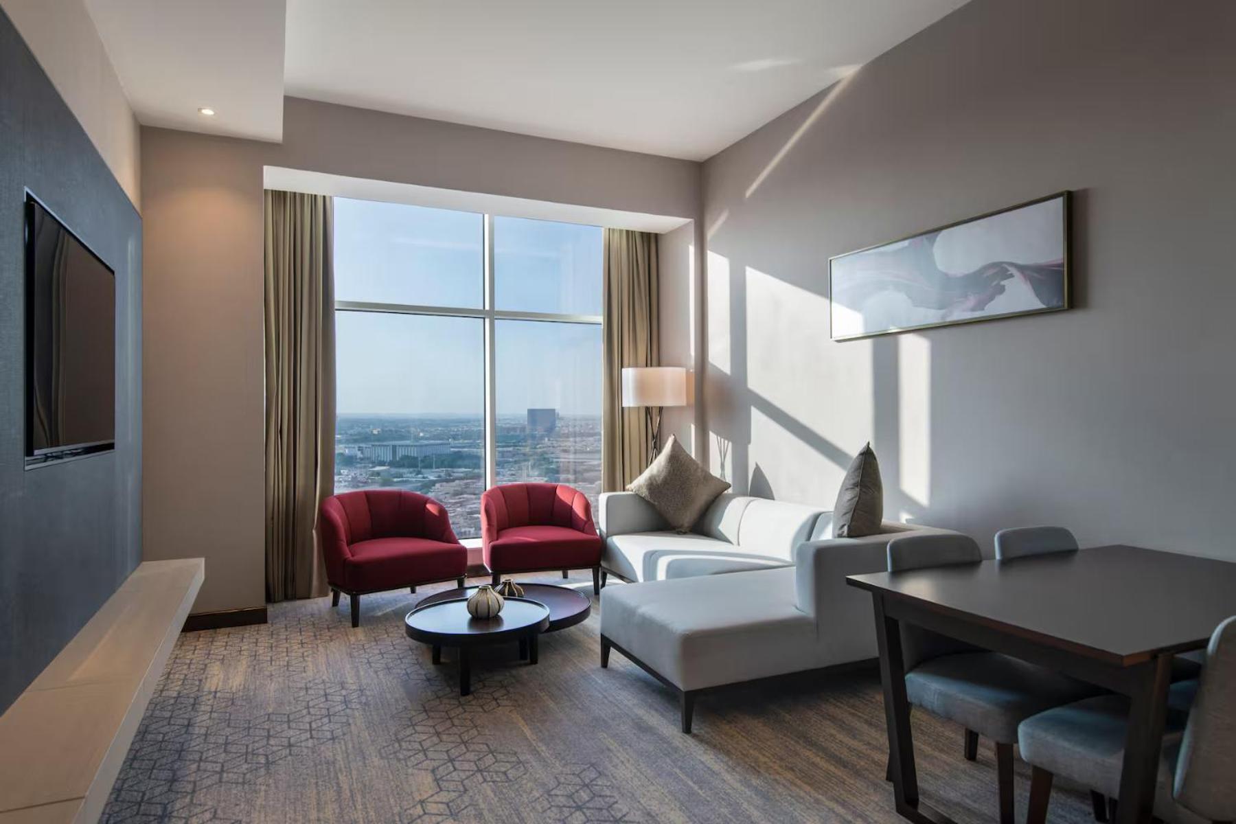 Ramada By Wyndham Riyadh King Fahd Road Экстерьер фото